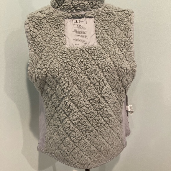 LL Bean Classic Zip Front Lightly Quilted Vest Silver Gray Women’s Petite Small - Picture 7 of 12